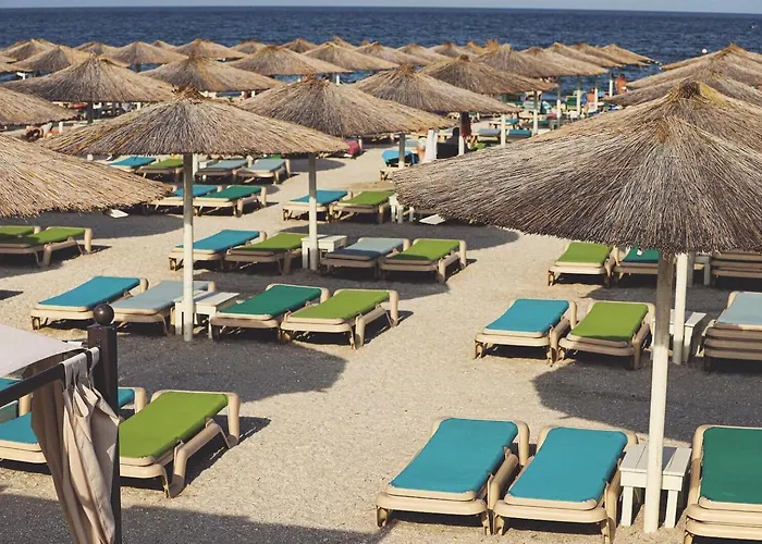 1 Mng Tomis Promenada Нэводари