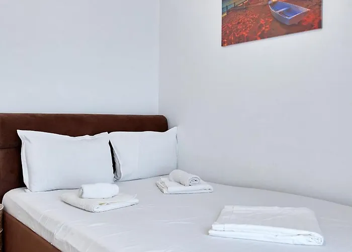 1 Mng Tomis Promenada Нэводари