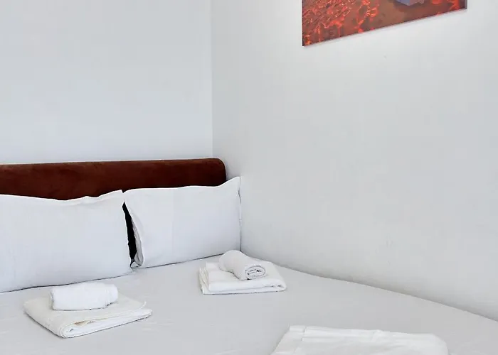 1 Mng Tomis Promenada * Нэводари