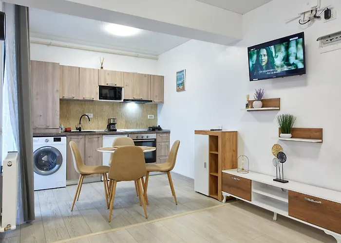 1 Mng Tomis Promenada * Нэводари