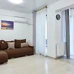 Apartment 1 Mng Tomis Promenada Mamaia Nord *