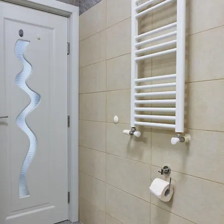 1 Mng Tomis Promenada