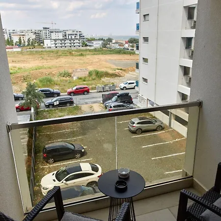 1 Mng Tomis Promenada Apartment