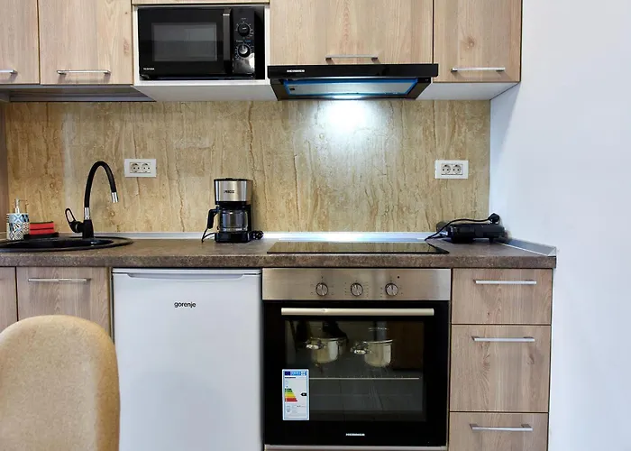 1 Mng Tomis Promenada *